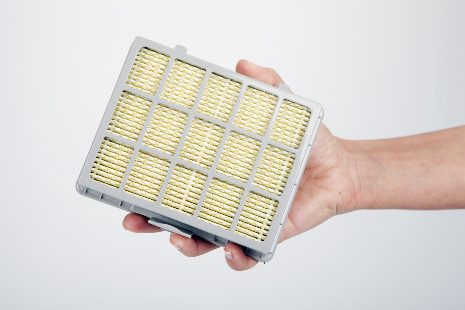 Filtr HEPA a alergie – jak może pomóc w codziennym życiu?